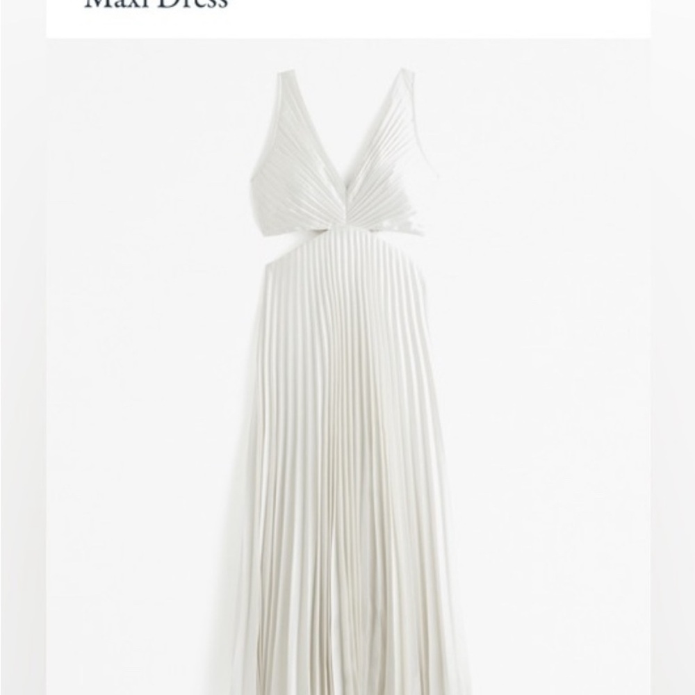 Elegant White Maxi Dress